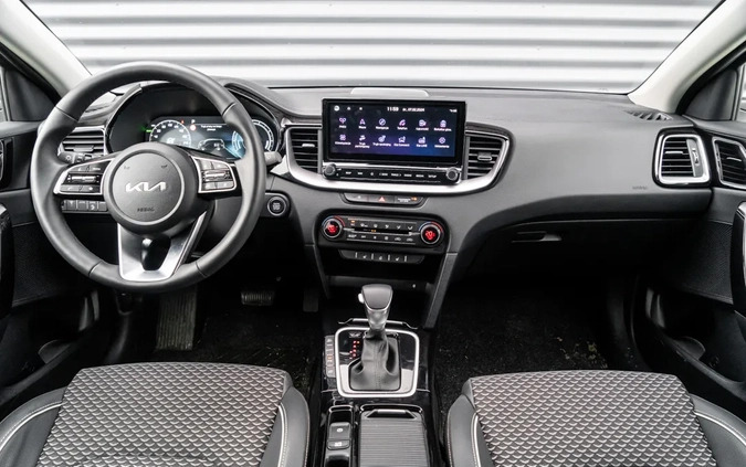 Kia Ceed cena 145900 przebieg: 4500, rok produkcji 2023 z Wieliczka małe 436